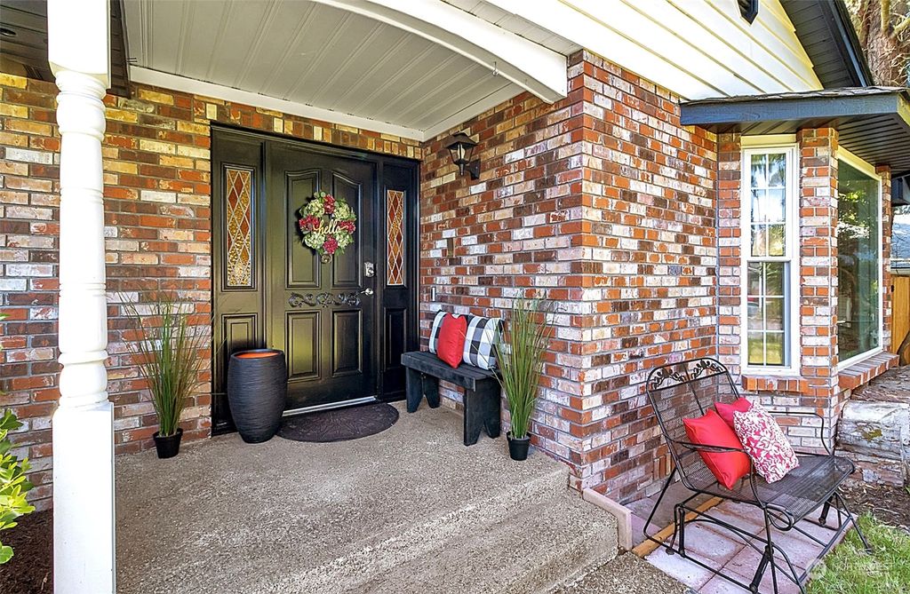 Photo of 12928 49th Drive SE, Everett, WA 98208 (MLS # 2063793)