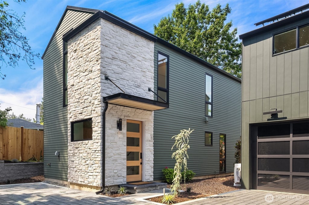 Photo of 1845 4th Street, Kirkland, WA 98033 (MLS # 2580956)