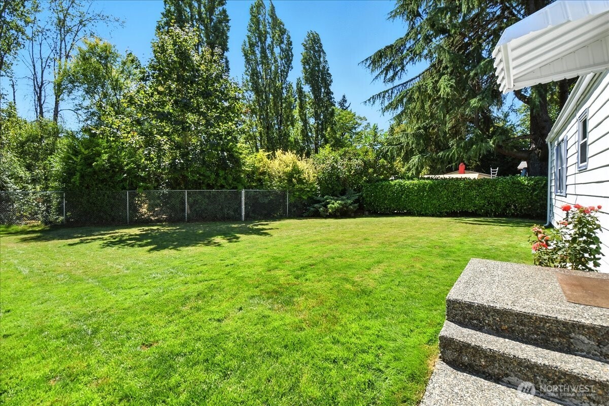 Burien, Washington 98166, United States, 2 Bedrooms Bedrooms, ,1 BathroomBathrooms,Residential,Pending,191618