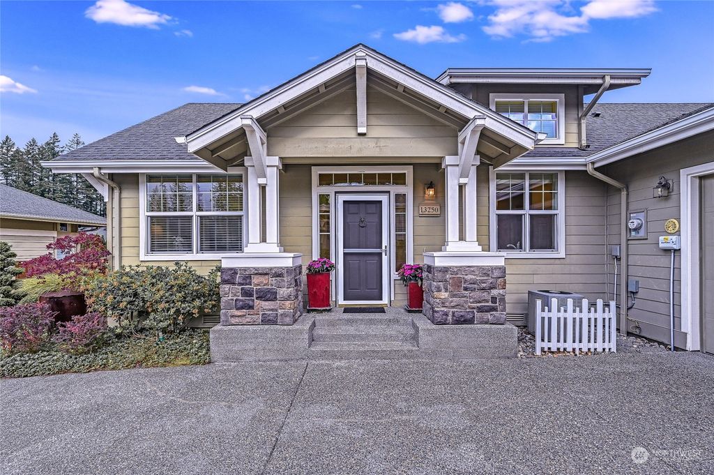 Photo of 13250 Sun Break Way NE, Redmond, WA 98053 (MLS # 2071468)