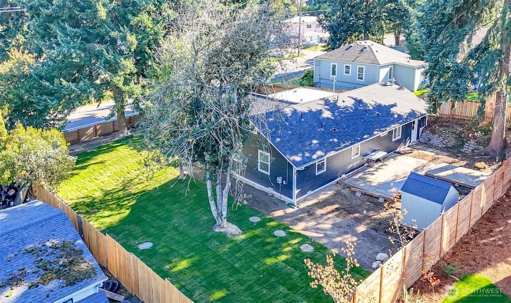 Photo of 14045 8th Avenue S, Burien, WA 98168 (MLS # 2444340)