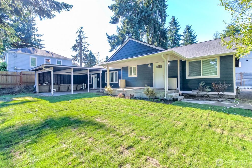 Photo of 14045 8th Avenue S, Burien, WA 98168 (MLS # 2444340)