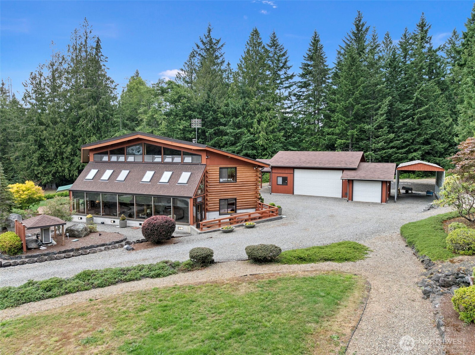6610 NW Lois Drive