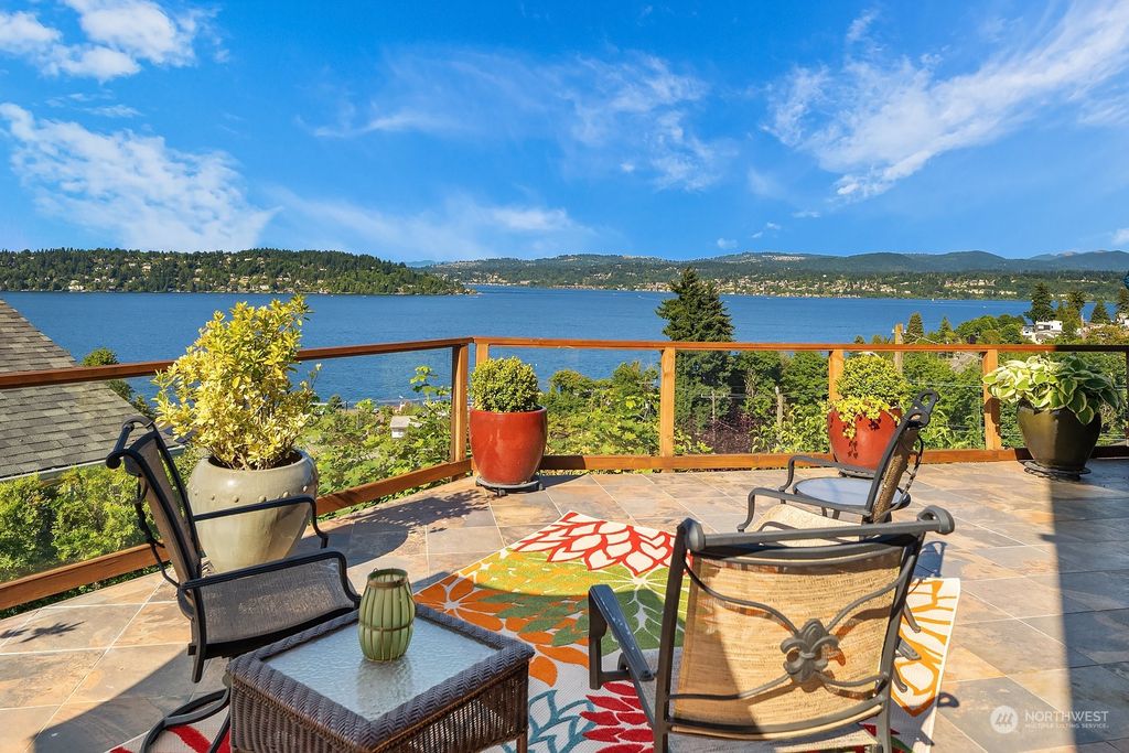 Photo of 10116 66th Avenue S, Seattle, WA 98178 (MLS # 2135049)