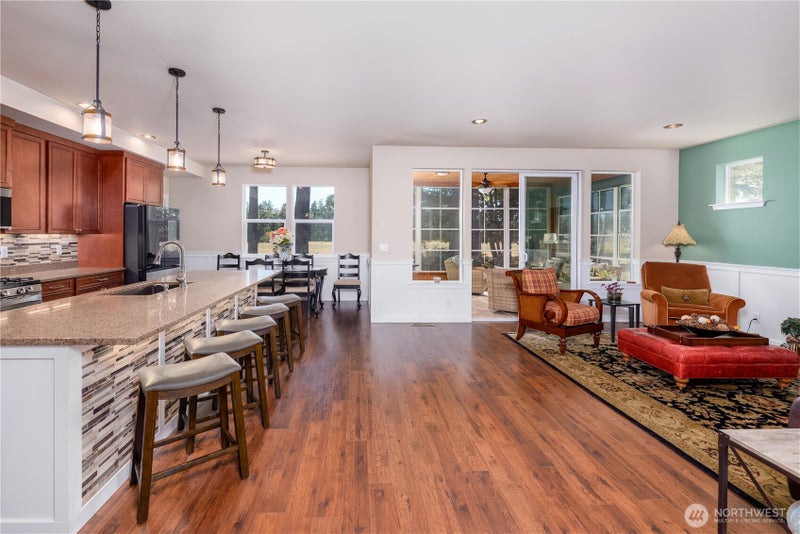 103 View Ridge Dr