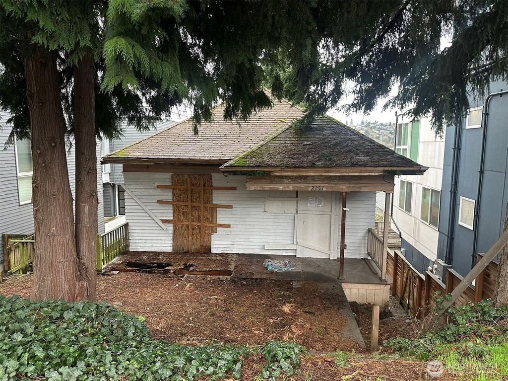 Photo of 2257 14th Avenue W, Seattle, WA 98119 (MLS # 2406025)