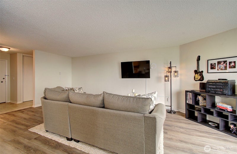 5565 E Evergreen Boulevard 3210