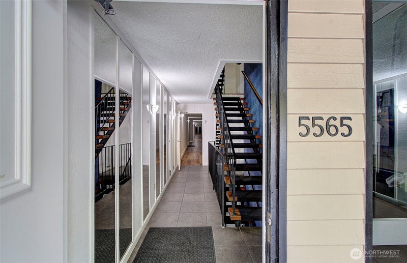 5565 E Evergreen Boulevard 3210