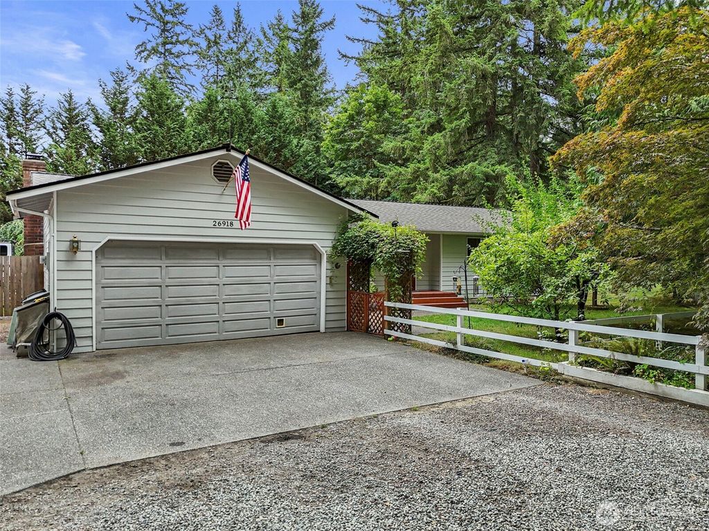 Photo of 26918 262nd Avenue SE, Ravensdale, WA 98051 (MLS # 2414928)