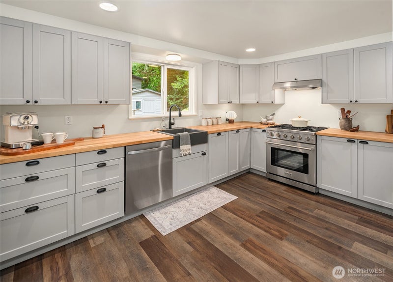 10206 SW Quartermaster Drive