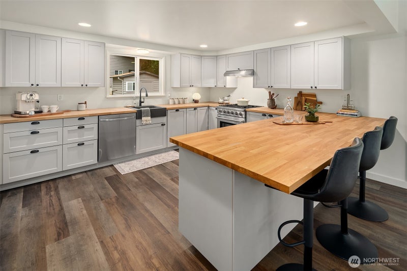 10206 SW Quartermaster Drive