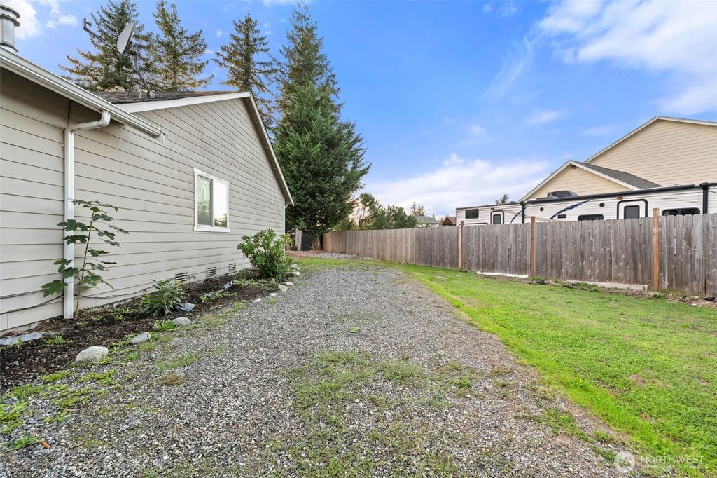 Photo of 215 19th Street, Gold Bar, WA 98251 (MLS # 2437041)