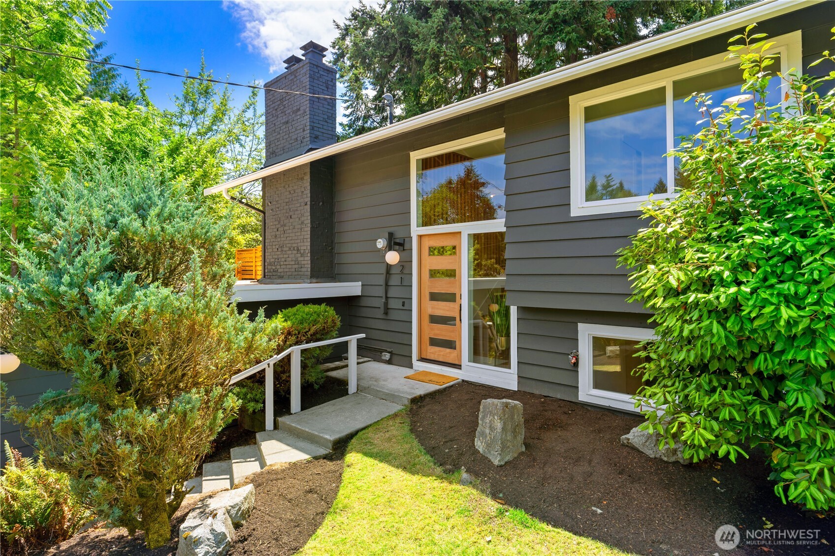 21 165th Avenue SE