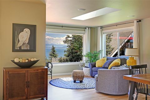 A home in Camano Island