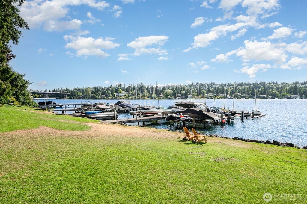 Photo of 2705 107th Avenue SE, Beaux Arts, WA 98004 (MLS # 2418514)
