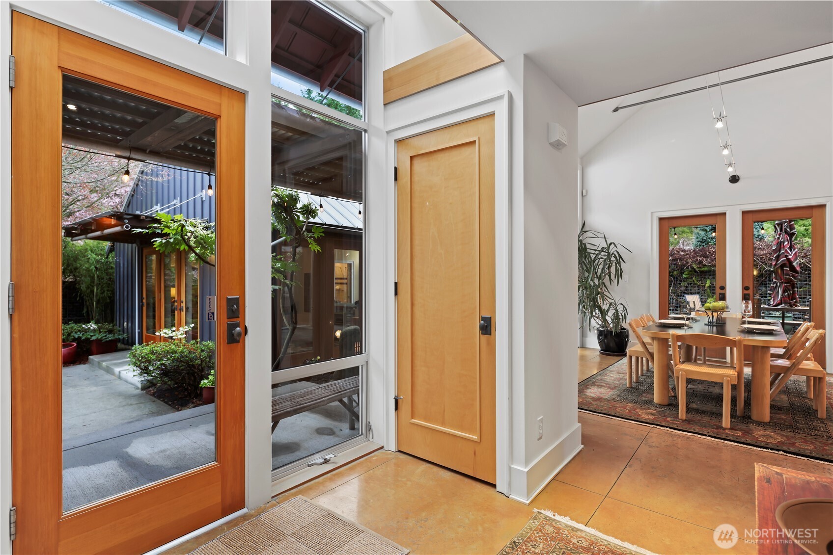 10623 NE 155th Place