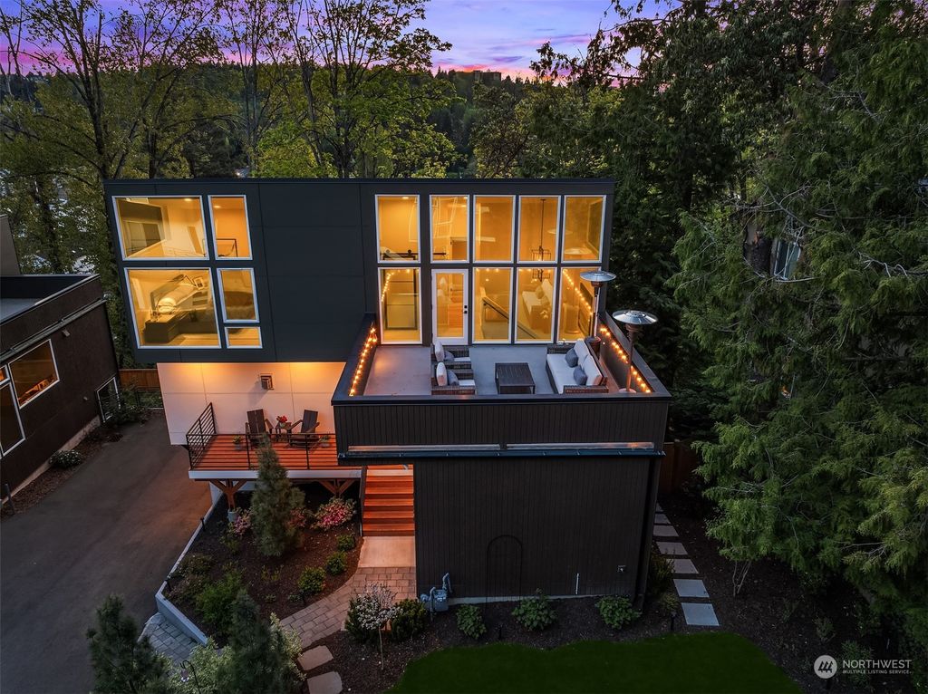 Photo of 4860 Puget Blvd SW Blvd, Seattle, WA 98106 (MLS # 2211891)