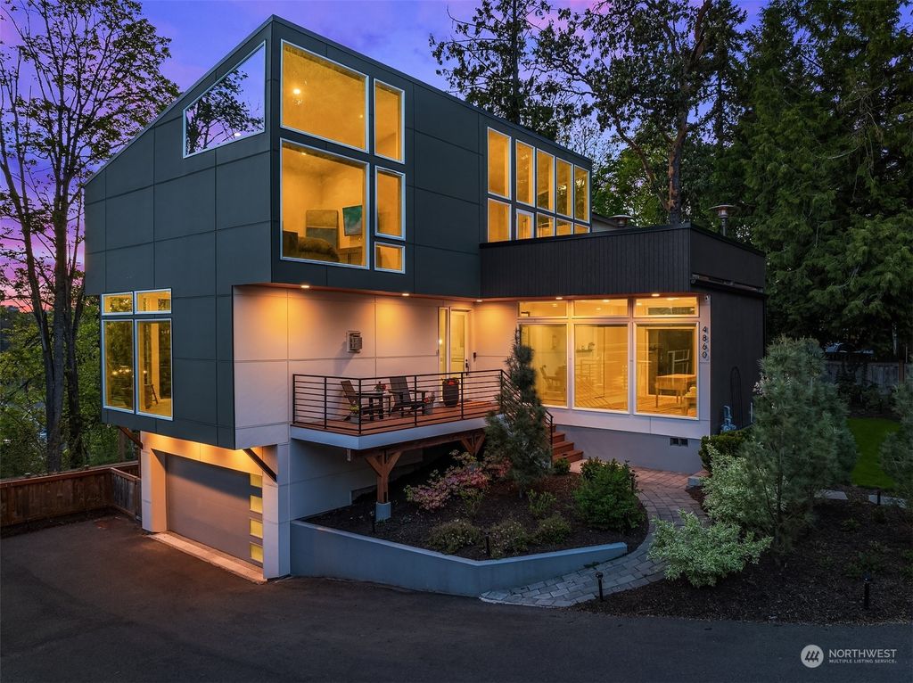 Photo of 4860 Puget Blvd SW Blvd, Seattle, WA 98106 (MLS # 2211891)