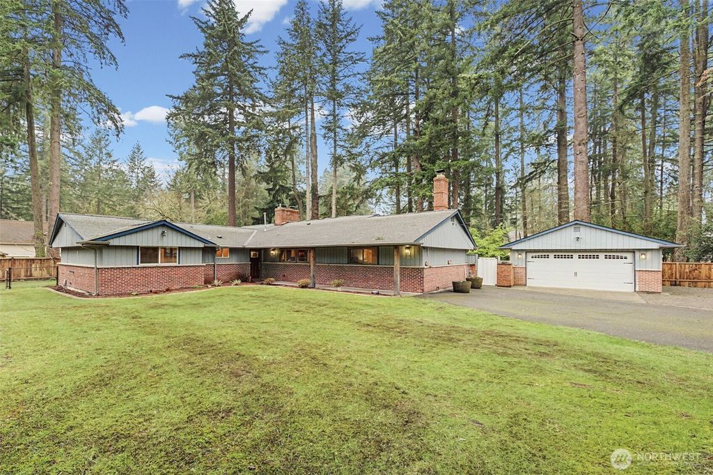 Photo of 11520 Gravelly Drive SW, Lakewood, WA 98499 (MLS # 2477283)