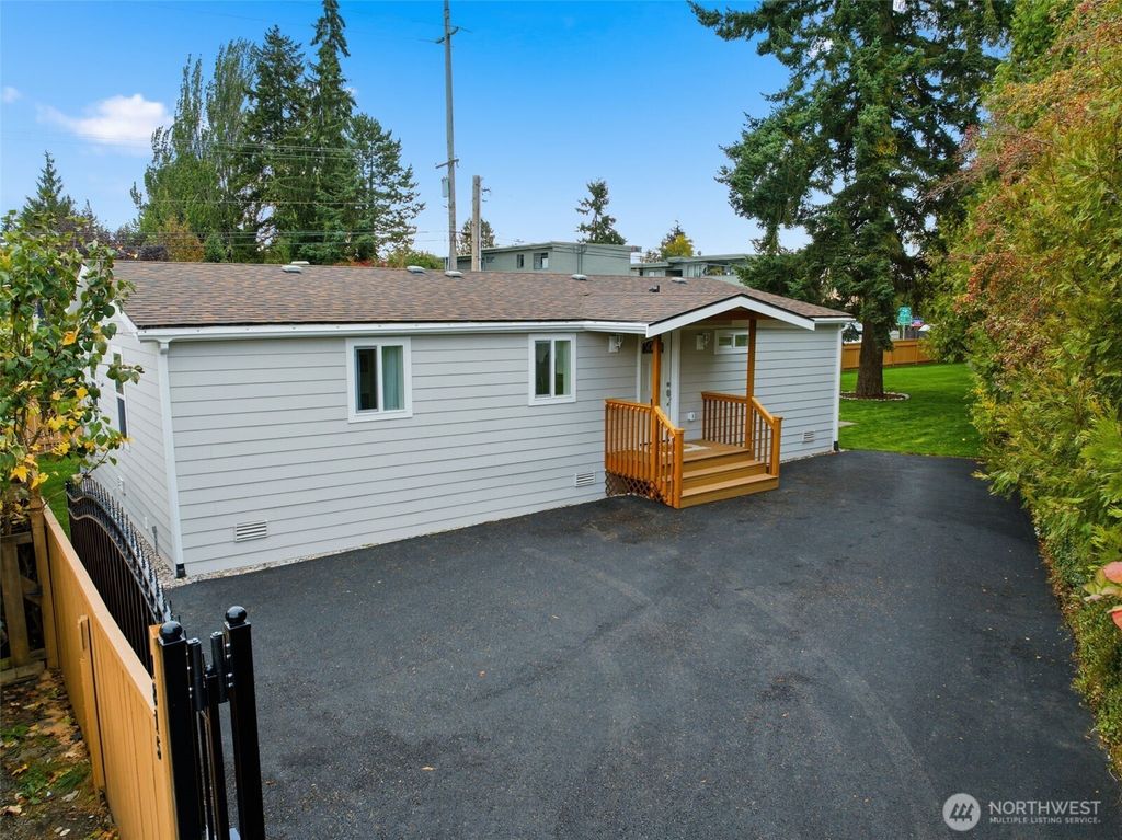 Photo of 1815 Casino Road W, Everett, WA 98204 (MLS # 2454916)