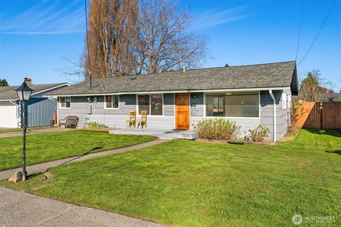 Photo of 3903 Broadview Drive, Anacortes, WA 98221 (MLS # 2499225)