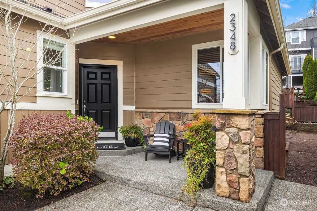 Photo of 2348 29th Avenue NE, Issaquah, WA 98029 (MLS # 2320770)