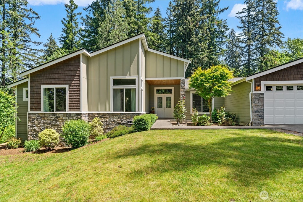 Photo of 16424 252 Avenue SE, Issaquah, WA 98027 (MLS # 2528726)