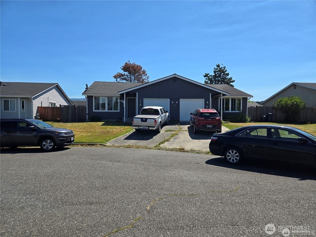 Photo of 906 S 22nd Court, Mount Vernon, WA 98274 (MLS # 2494724)