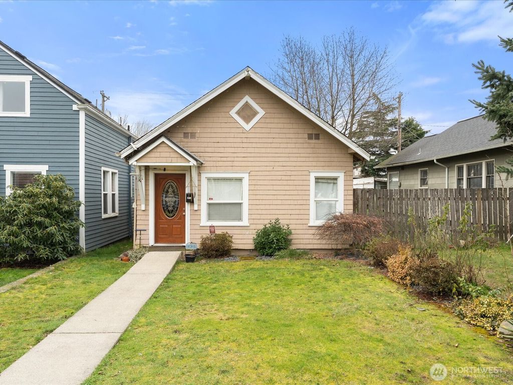 Photo of 3112 N 9th Street, Tacoma, WA 98406 (MLS # 2480983)