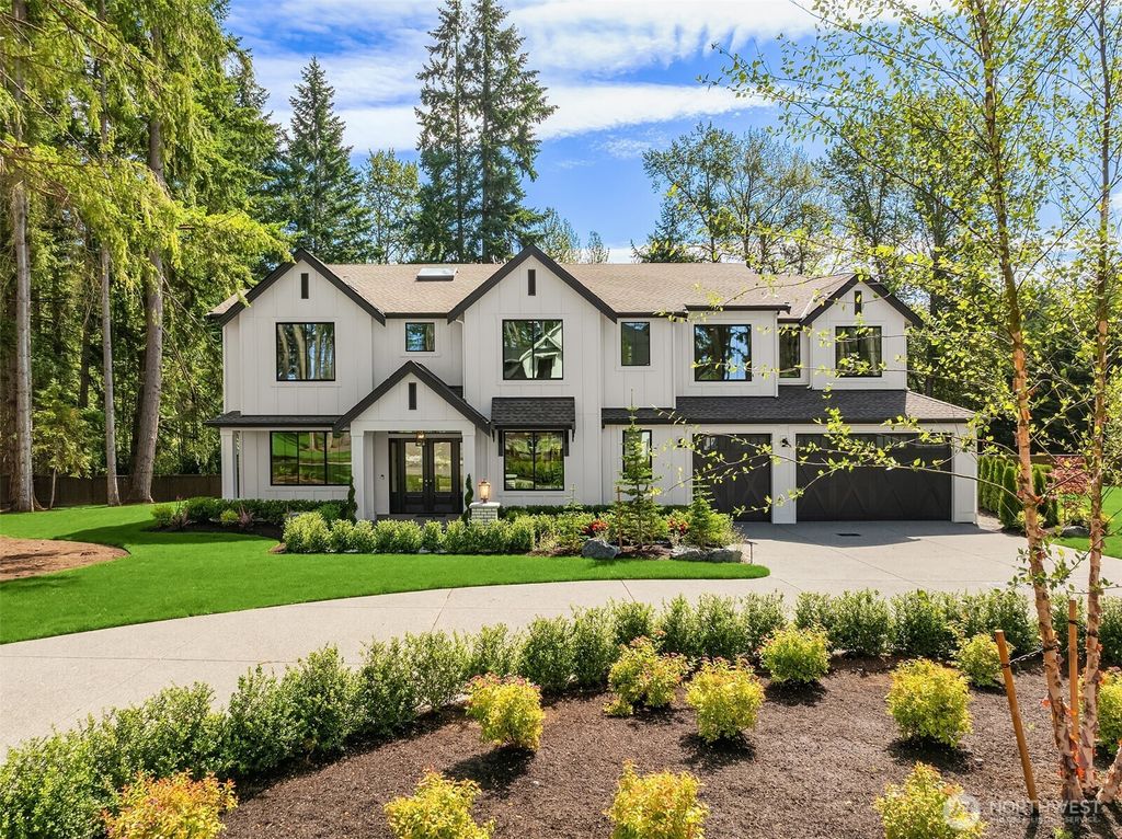 Photo of 15318 154th Avenue NE, Woodinville, WA 98072 (MLS # 2401394)