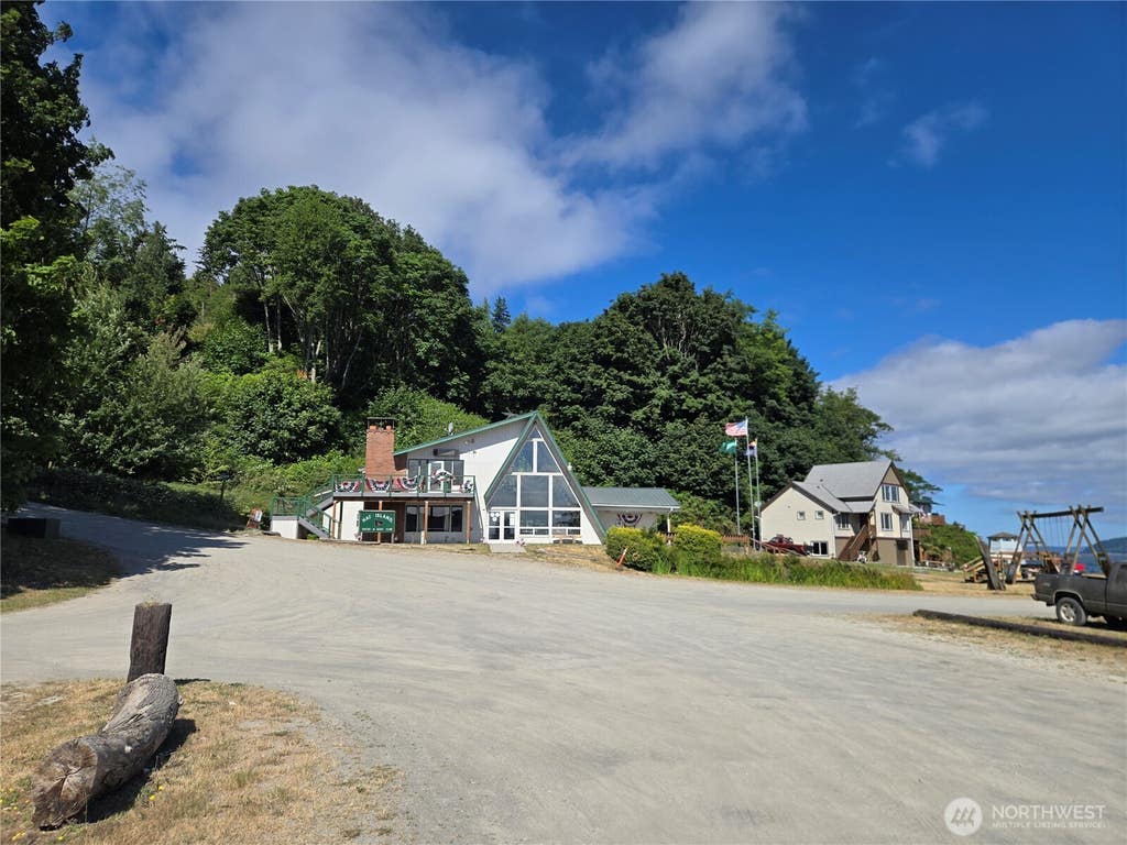 Photo of 101 A Port Susan Drive, Everett, WA 98206 (MLS # 2560250)