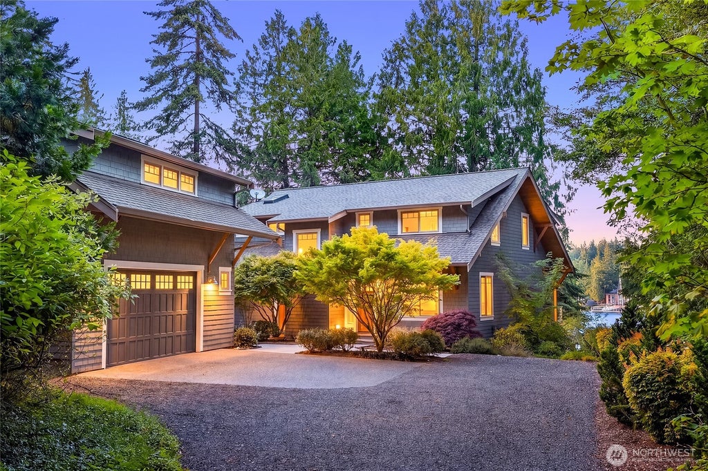Photo of 8300 NE Hidden Cove Road, Bainbridge Island, WA 98110 (MLS # 2563606)