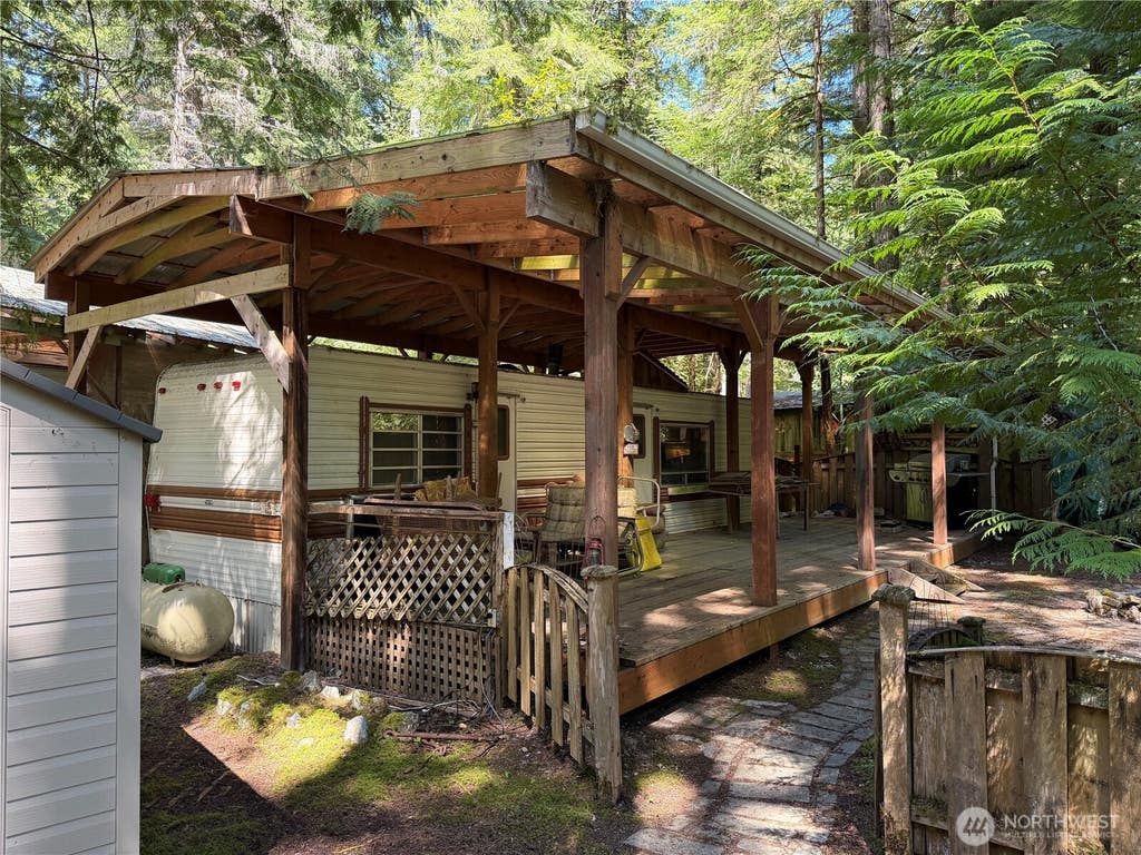 Photo of 1167 Alder Lane, Sumas, WA 98295 (MLS # 2560754)