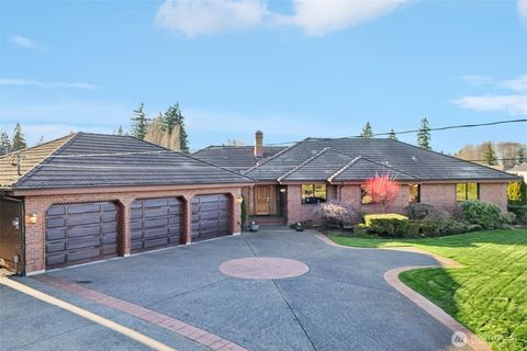 Photo of 2910 13th Street SW, Puyallup, WA 98373 (MLS # 2478556)