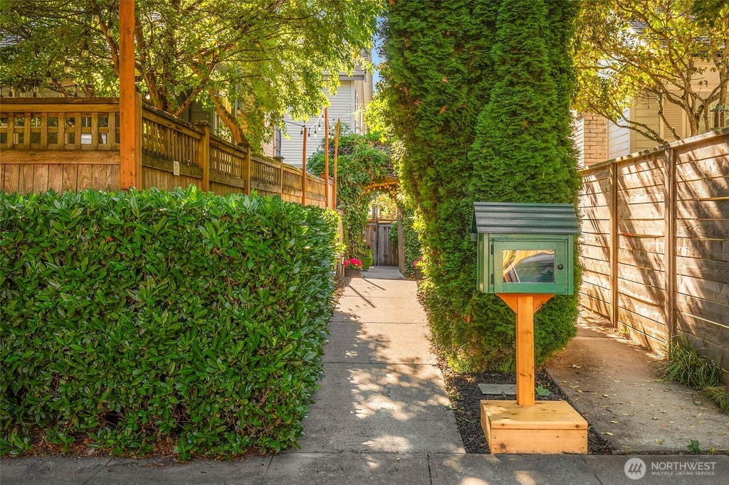 Photo of 5615 Fauntleroy Way SW, Seattle, WA 98136 (MLS # 2565387)