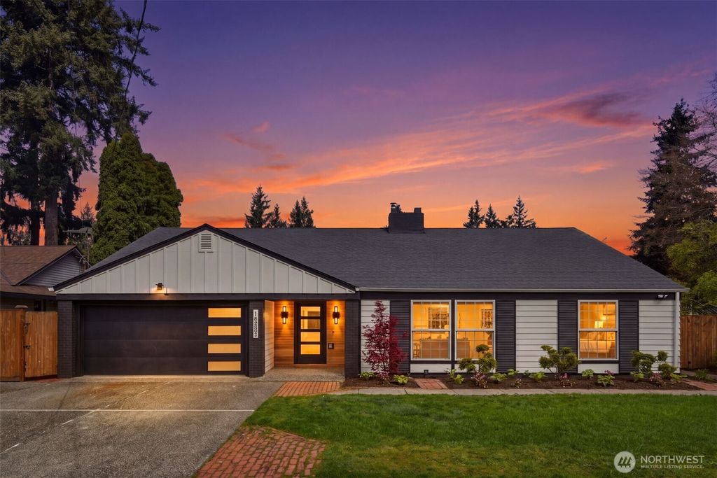 Photo of 16432 NE 18th Street, Bellevue, WA 98008 (MLS # 2513902)