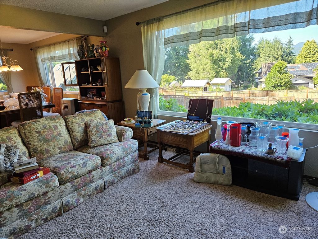 Photo of 21025 253rd Place SE, Maple Valley, WA 98038 (MLS # 2153448)