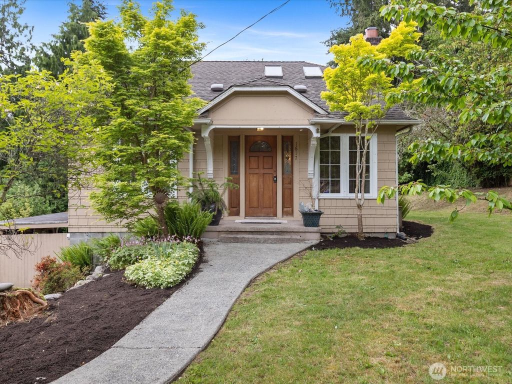 Photo of 1617 N 167th Street, Shoreline, WA 98133 (MLS # 2377082)