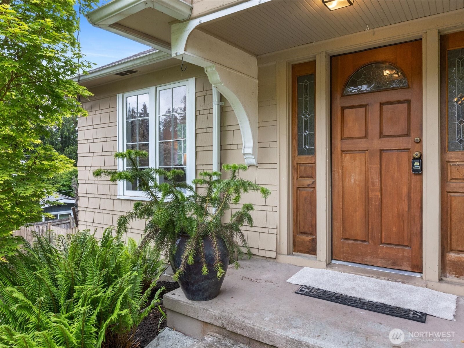 1617 N 167th Street