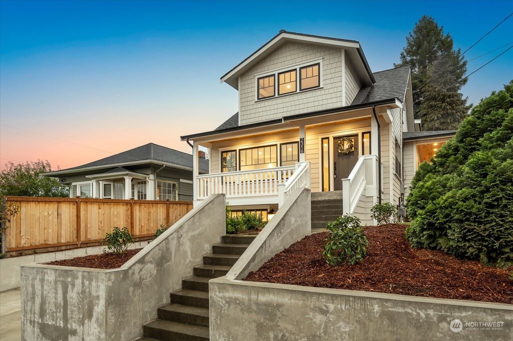 Photo of 2316 1st Avenue N, Seattle, WA 98109 (MLS # 2176900)