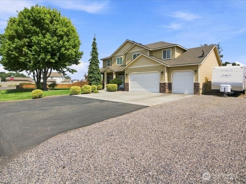 1421 N Road 59