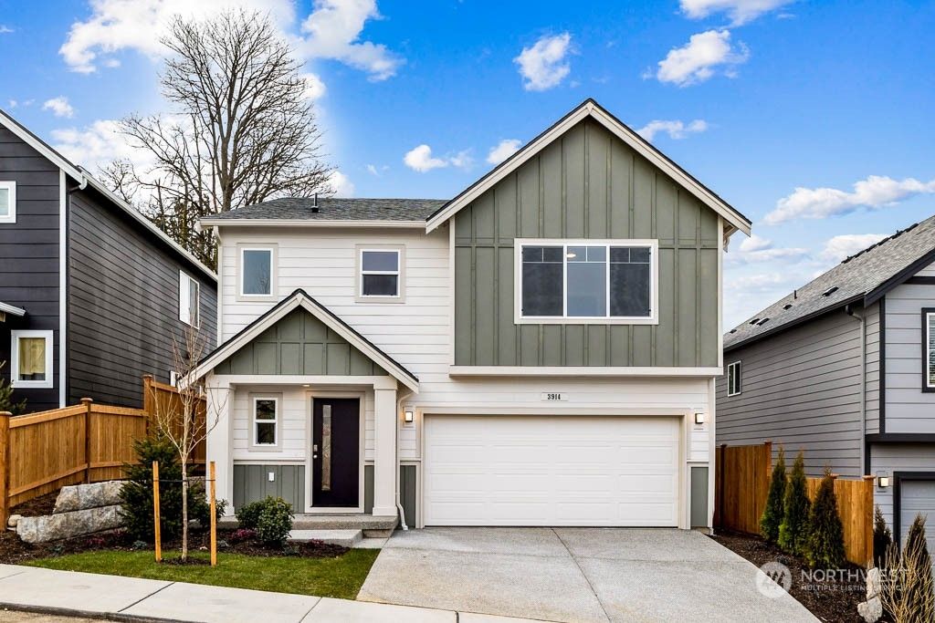 Photo of 3826 133rd Street SW, Lynnwood, WA 98087 (MLS # 2235054)