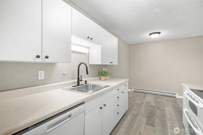 10459 Des Moines Memorial Dr S 303