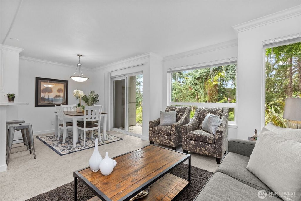 Photo of 31500 33rd Place SW #B102, Federal Way, WA 98023 (MLS # 2426736)
