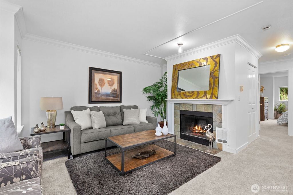 Photo of 31500 33rd Place SW #B102, Federal Way, WA 98023 (MLS # 2426736)