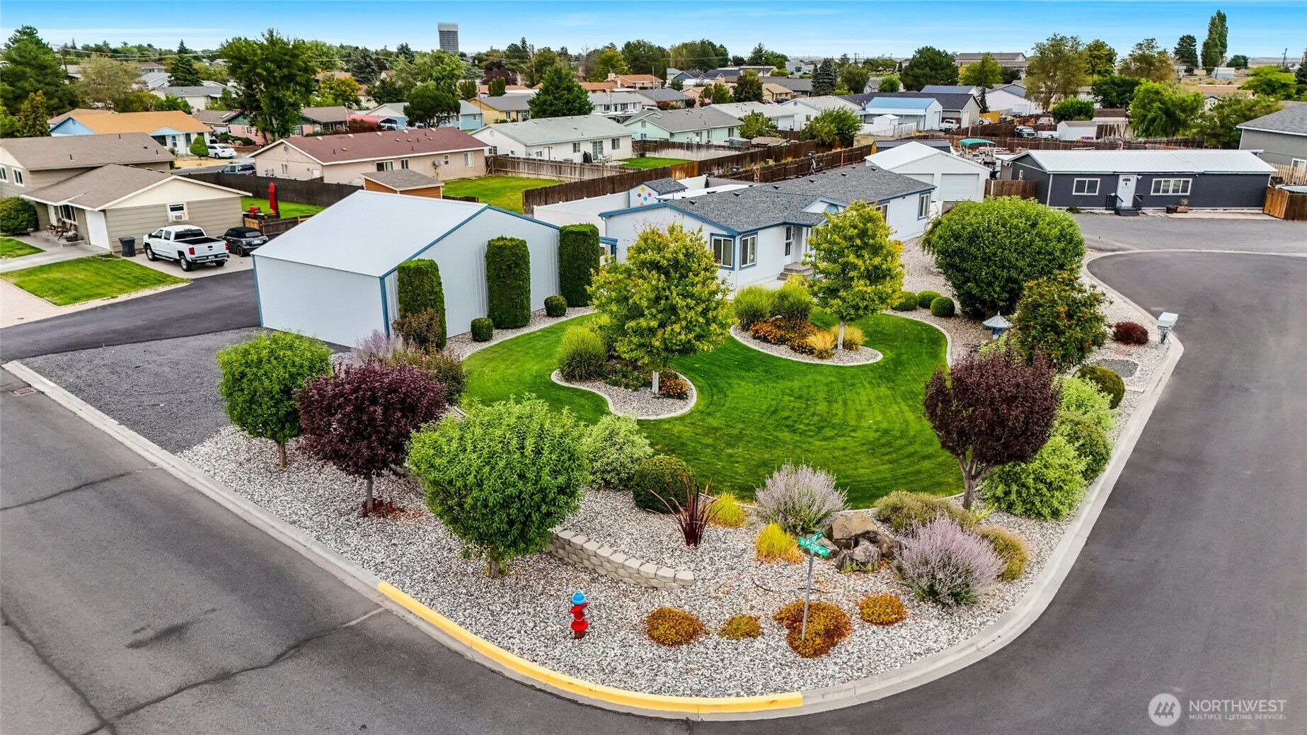 307 Hilltop Circle