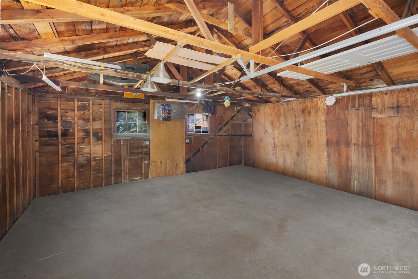 2033 E Wright Avenue