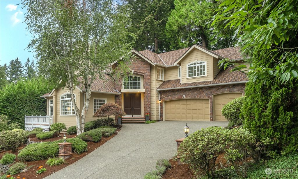 Photo of 5207 Jung Frau Place NW, Issaquah, WA 98027 (MLS # 2271449)