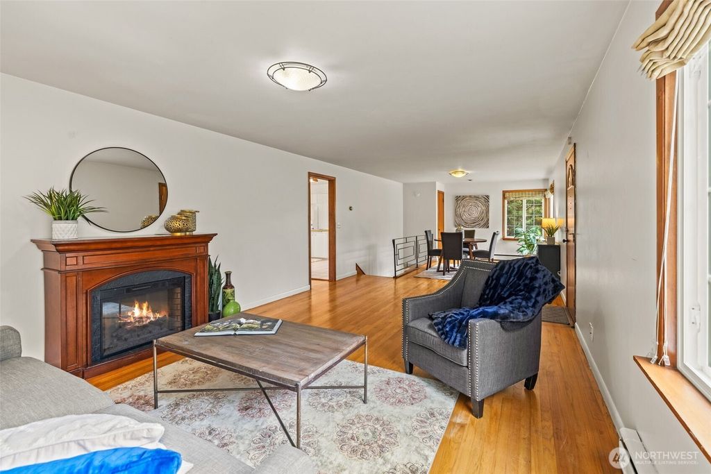Photo of 1054 S 124th Street, Burien, WA 98168 (MLS # 2407208)