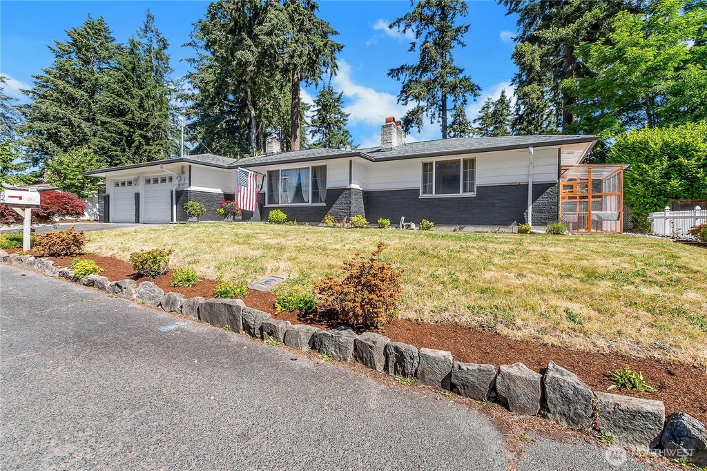 Photo of 7913 Westshore Drive SW, Lakewood, WA 98498 (MLS # 2591261)